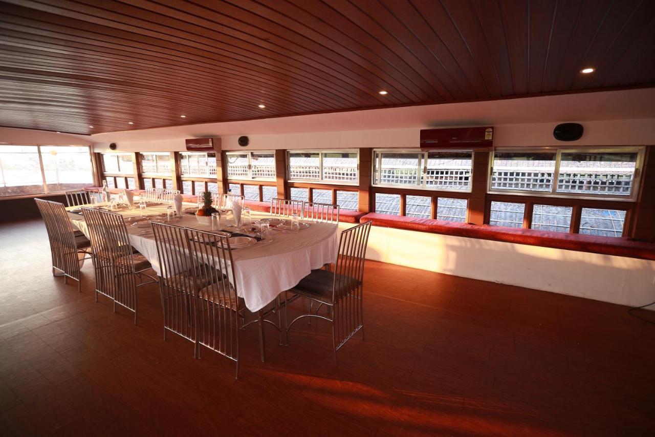 Friends Cruise, Nightstay Houseboat Alappuzha Exterior photo