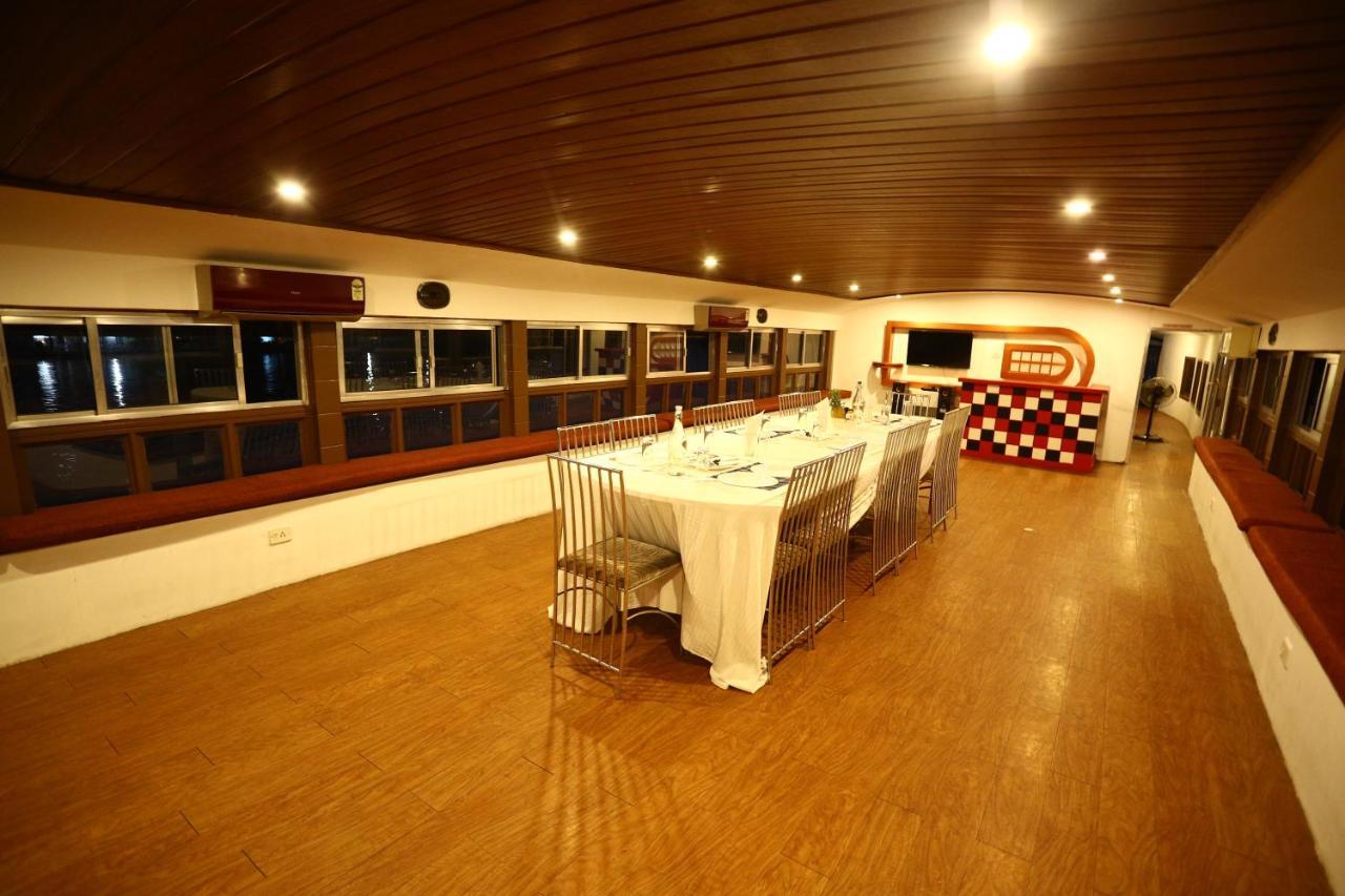 Friends Cruise, Nightstay Houseboat Alappuzha Exterior photo