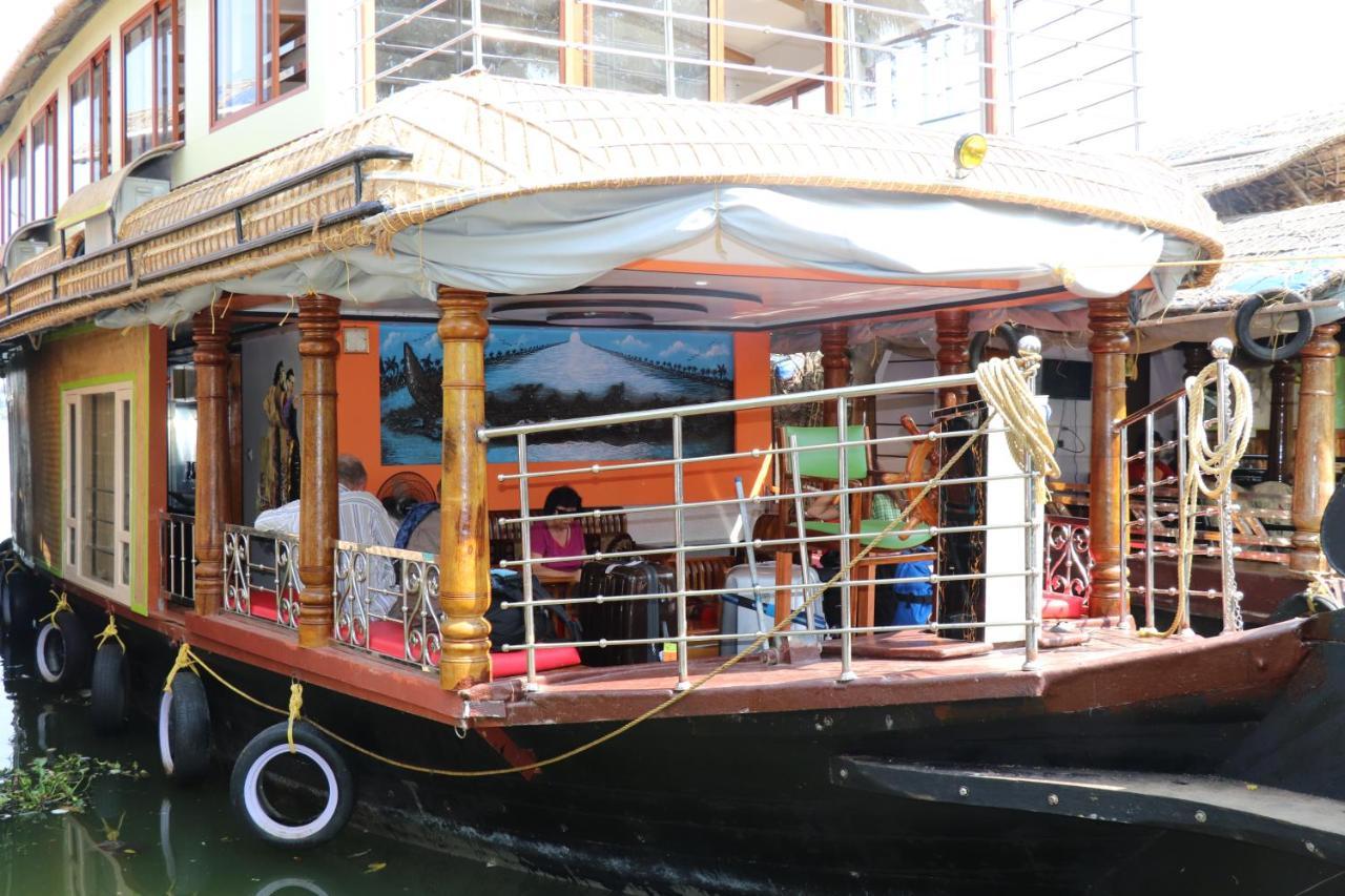 Friends Cruise, Nightstay Houseboat Alappuzha Exterior photo