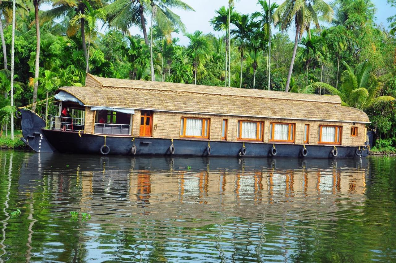 Friends Cruise, Nightstay Houseboat Alappuzha Exterior photo